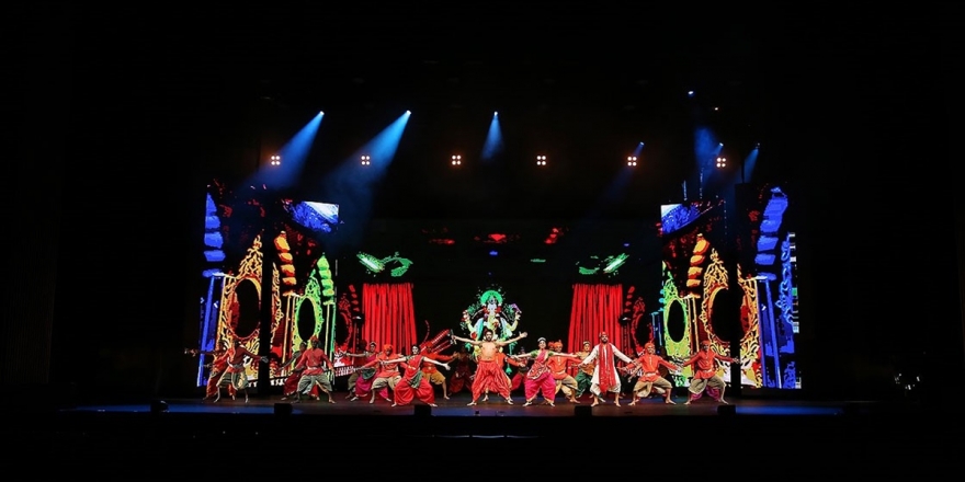 'Beyond Bollywood' Müzikali Türkiye'de İlk Kez Bu Akşam Sahnelenecek