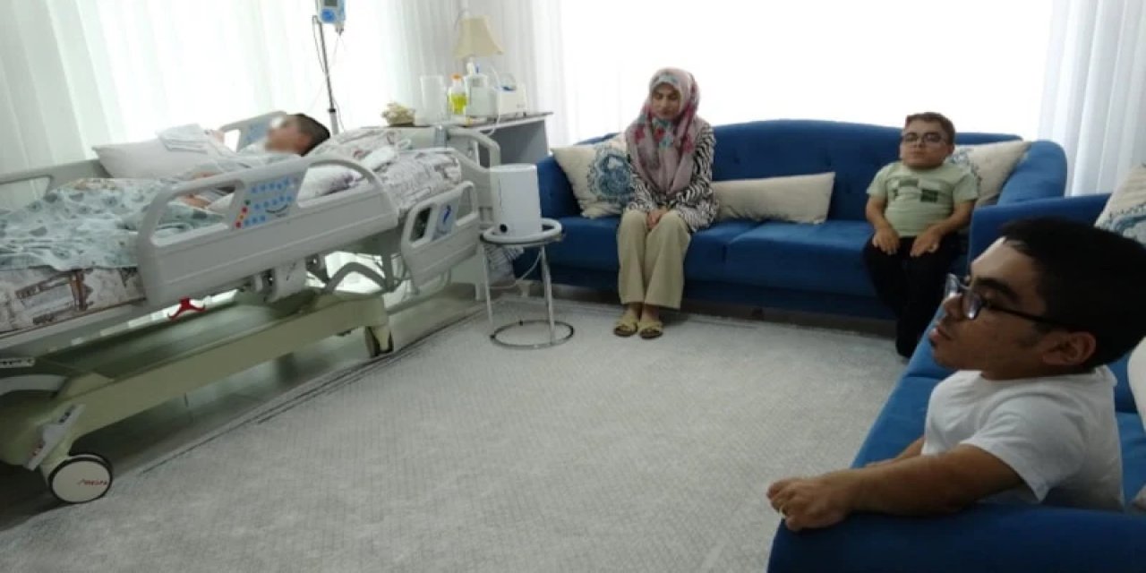 Malatya'da Bir Kadın 3 Engelli Çocuğuna Tek Başına Bakıyor