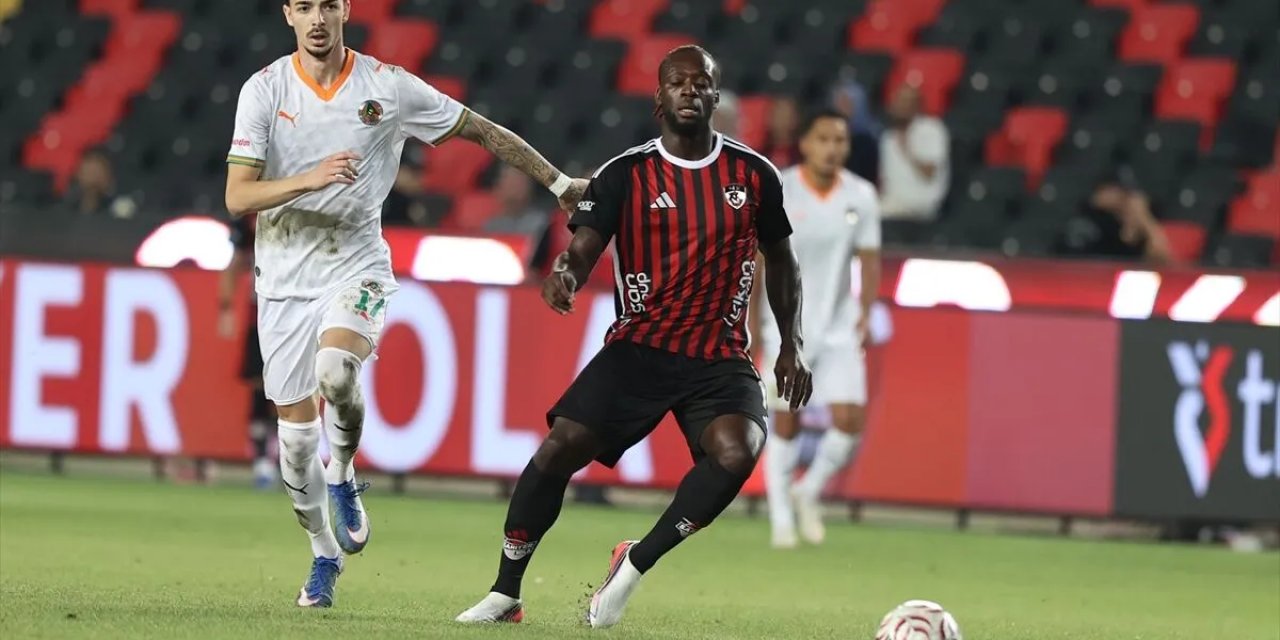 Gaziantep FK Ve Alanyaspor 1-1 Berabere Kaldı