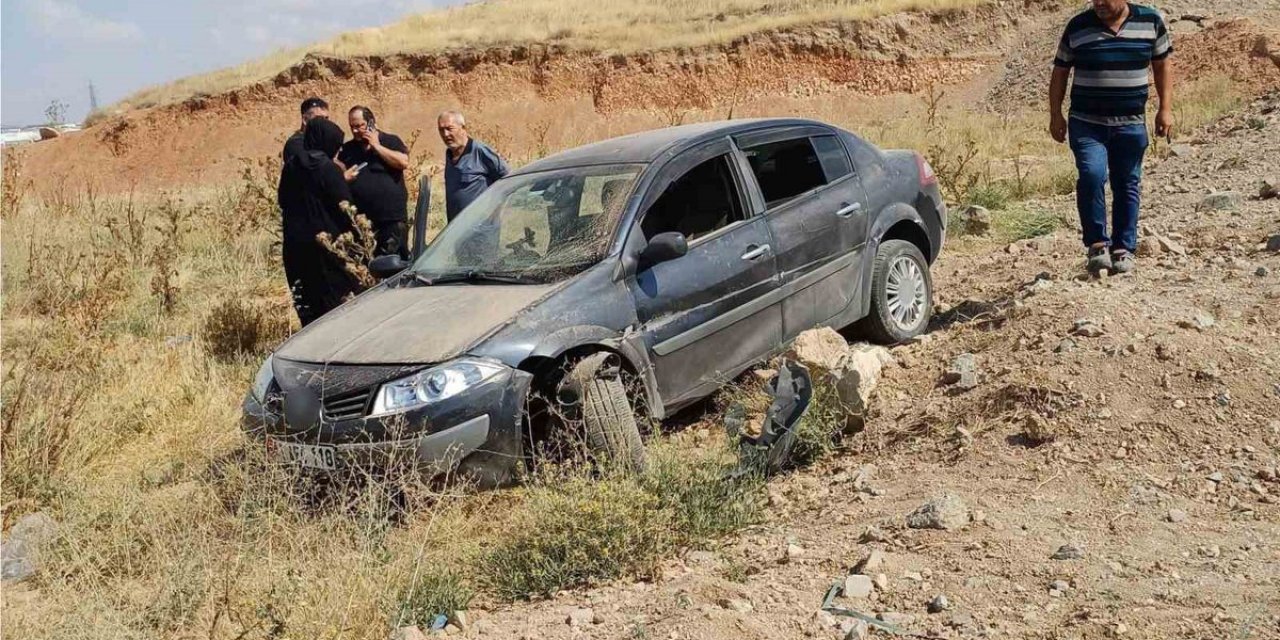 Eskişehir'de Kaza: Otomobil Yoldan Çıktı