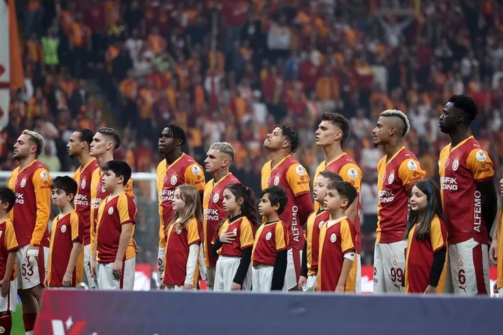 Dursun Özbek'e Reddetmesi Zor Teklif! Kapı Bu Kez Osimhen İçin Çalınmadı