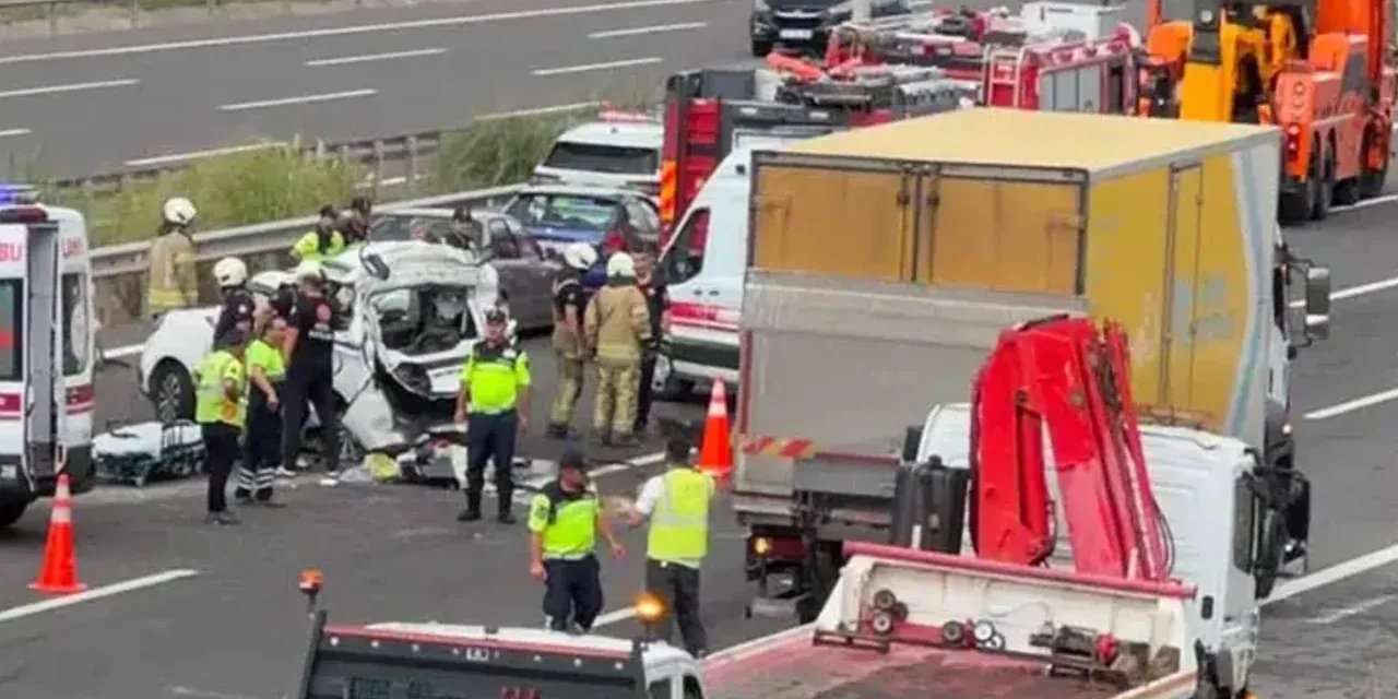 Kuzey Marmara Otoyolu'nda Kaza: 1'i Çocuk 3 Ölü, 5 Yaralı