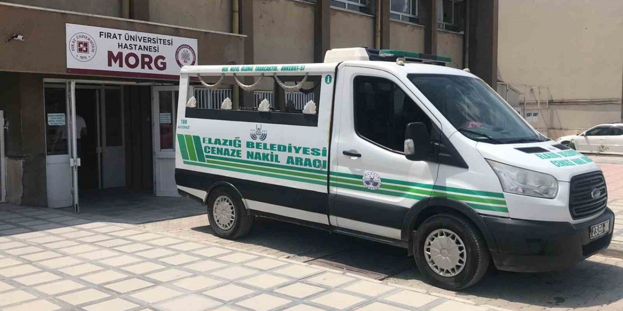 Elazığ'da Motosiklet Kazası: 15 Yaşındaki Sürücü Hayatını Kaybetti