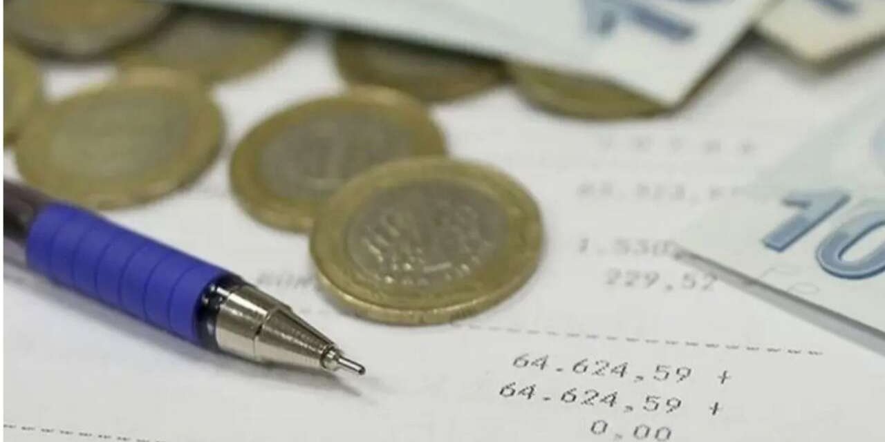 Yılın İlk 6 Ayındaki Bütçe Açığı 1 Trilyon 320 Milyar Lira Oldu