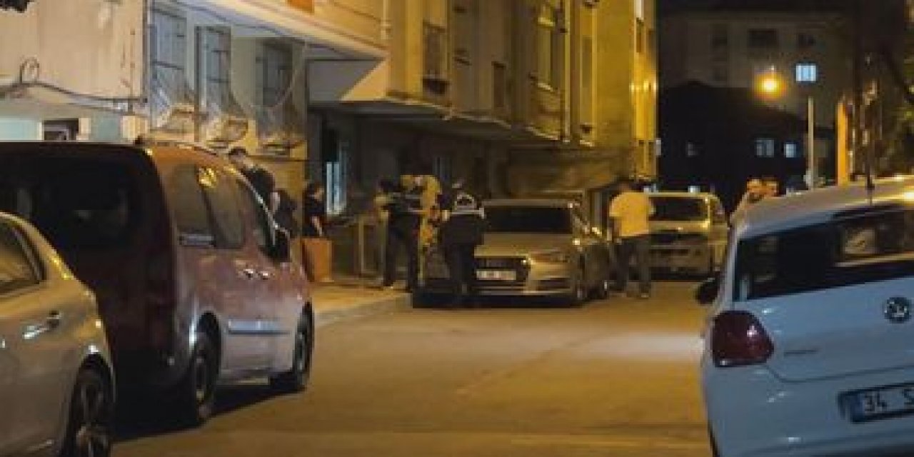 Bağcılar'da Komşu Kavgası: 4 Yaralı