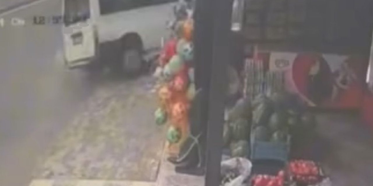 Elazığ'da Minibüs Bahçeye Devrildi