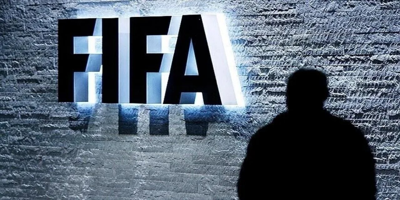 Infantino'yu Eleştiren FIFA'nın 3 Numaralı İsmi Lamour Görevinden Ayrıldı