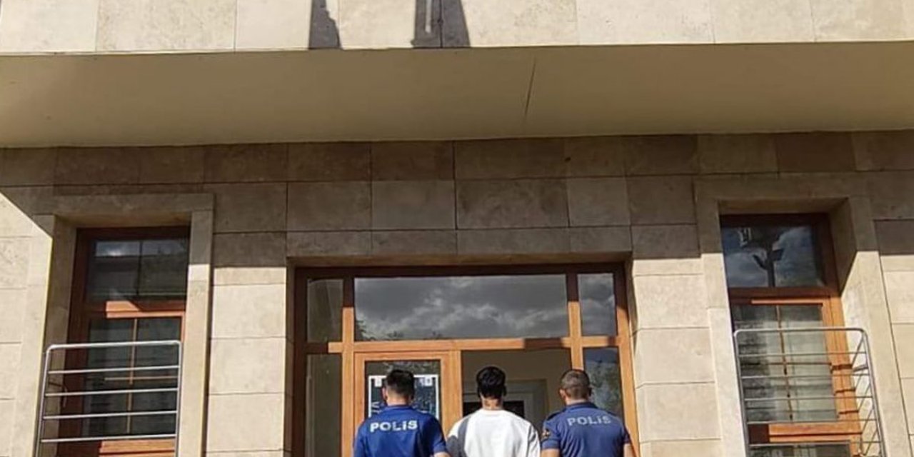 Hırsızlıkla Aranan Şahıs Yakalandı