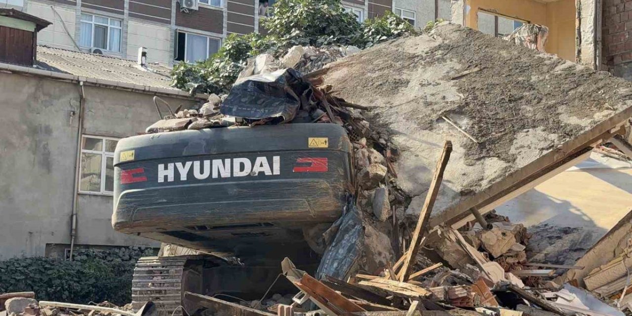 Küçükçekmece'de Yıkım Faciası