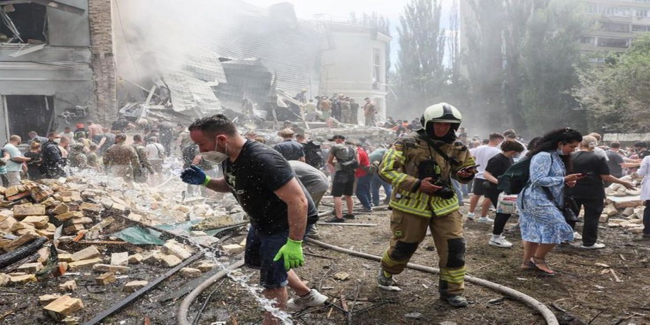 Kiev'e Rus Saldırısı: 8 Ölü, 33 Yaralı