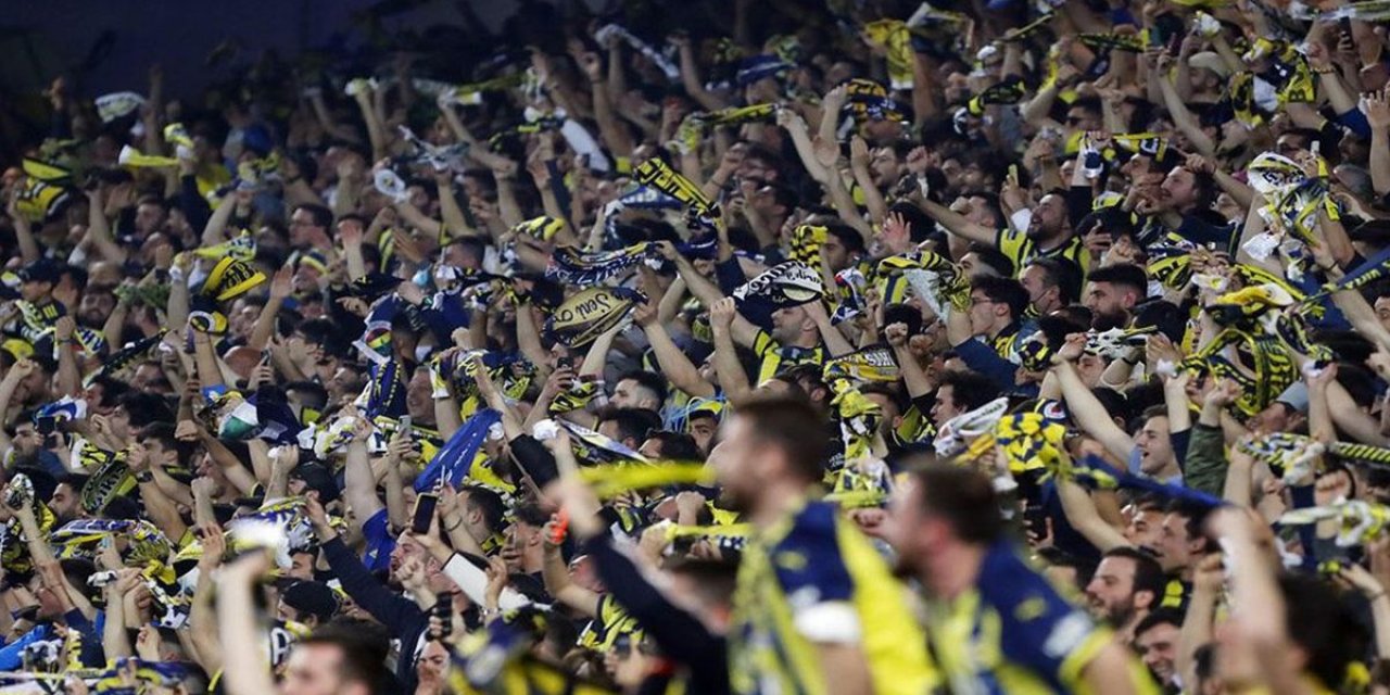 Üç Yıl Önce Fenerbahçe'ye Geldi, 1 Dakika Bile Oynamadan Gitti