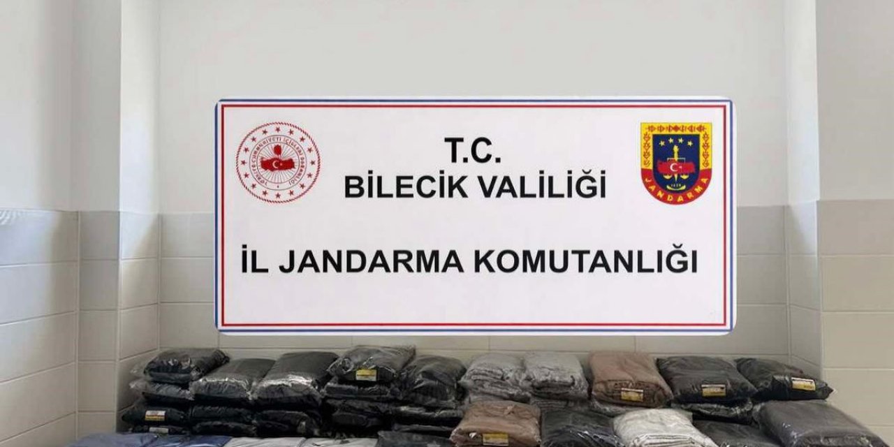 Bilecik'te Otobüste 750 Bin TL'lik Kaçak Giyim Ele Geçirildi