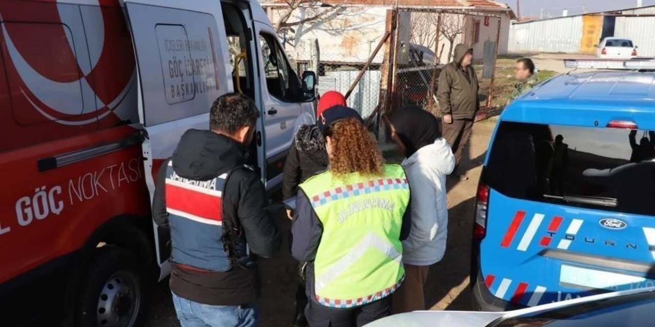Düzce'de 7 Düzensiz Göçmen Yakalandı