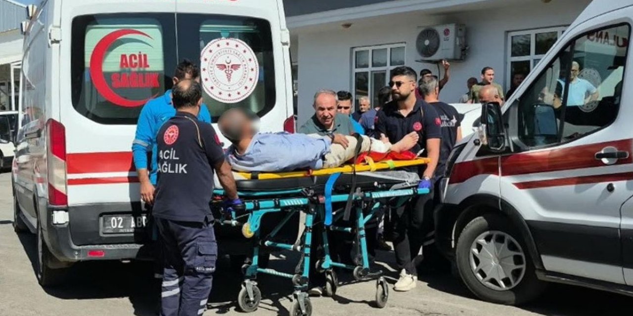 Adıyaman Belediyesi Önünde Silahlı Saldırı: 3 Yaralı