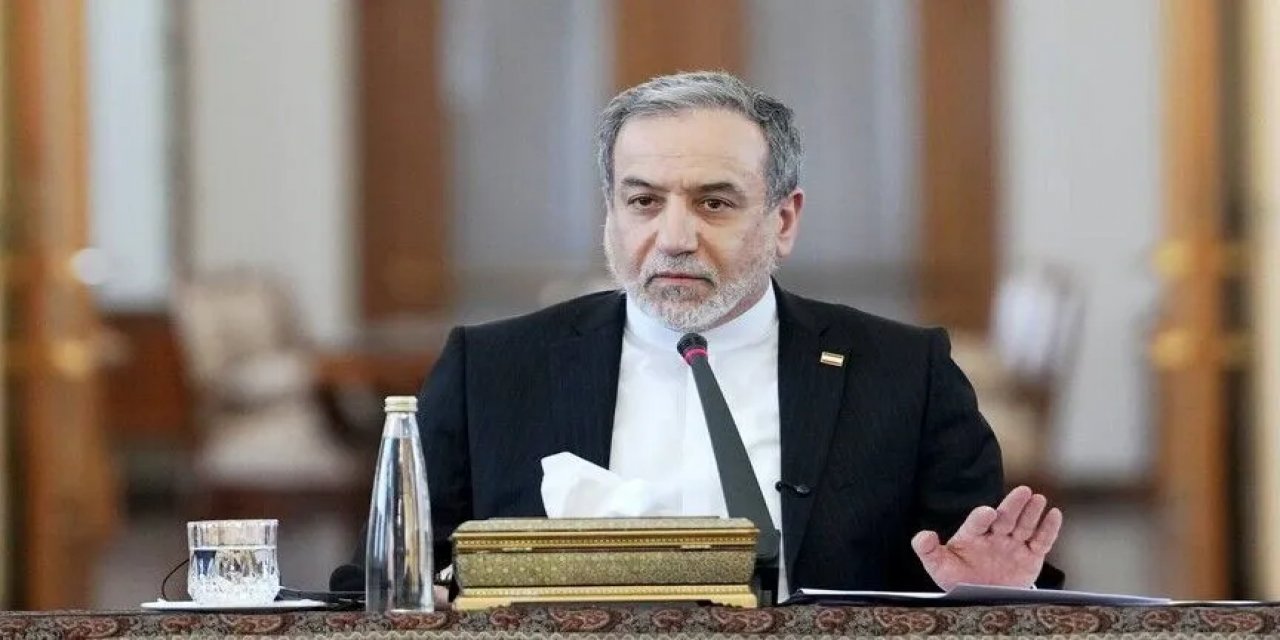 İran: ABD'nin "Ekonomik D-Day Operasyonu" Kendi Krizini Örtme Çabası
