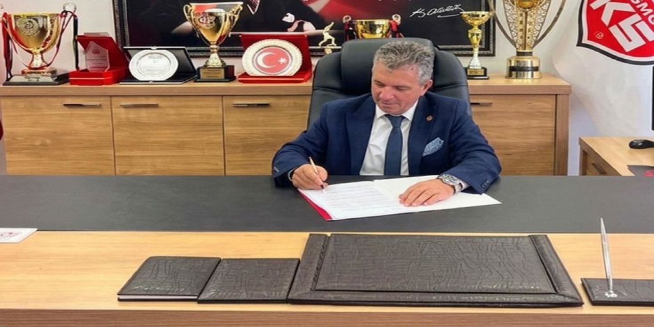 Yönetim Kurulu Üyelerini İstifaya Davet Eden Başkanı Görevden Aldılar