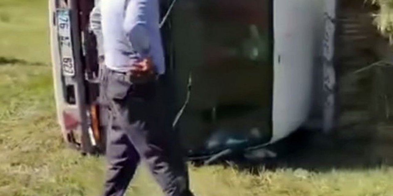 Iğdır'da Kamyonet Devrildi