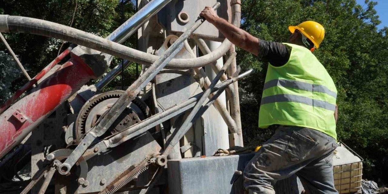 Balıkesir’de Kuyuya Düşen Koyunu İtfaiye Kurtardı
