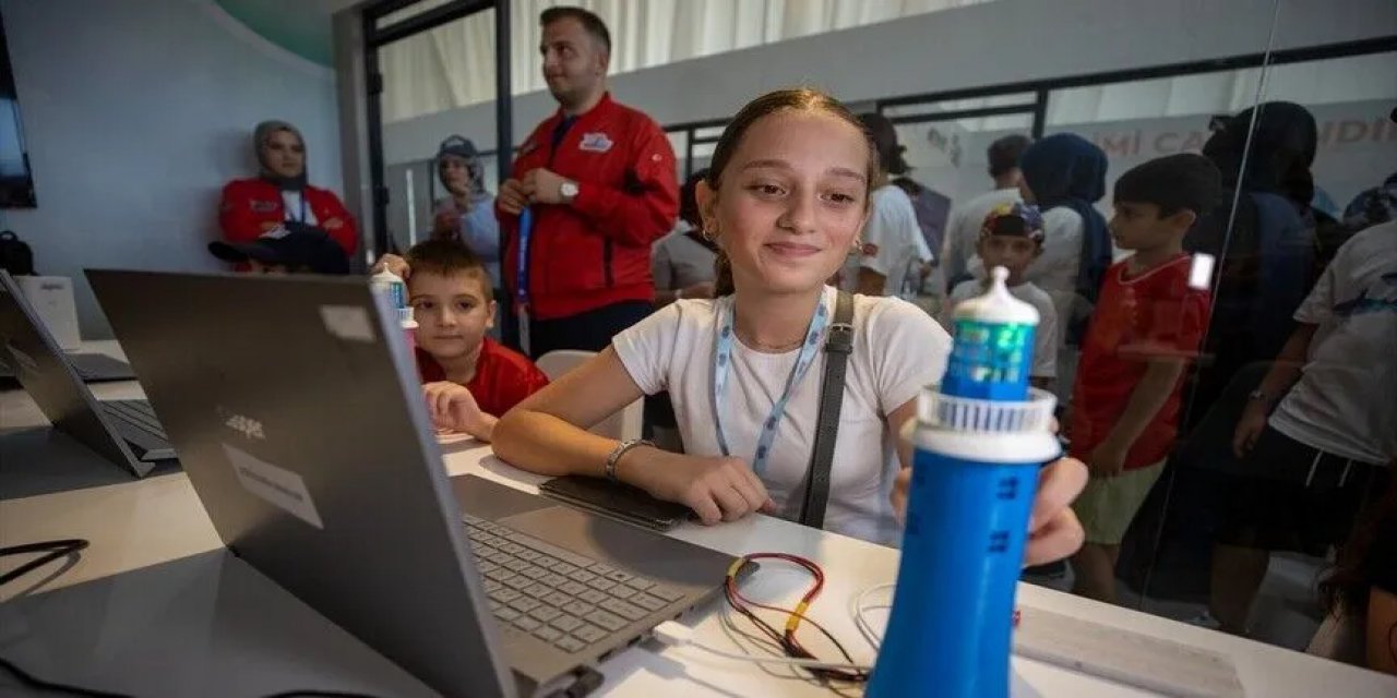 TEKNOFEST Mavi Vatan'a Katılan Çocuklar Denizciliği Eğlenerek Öğreniyor