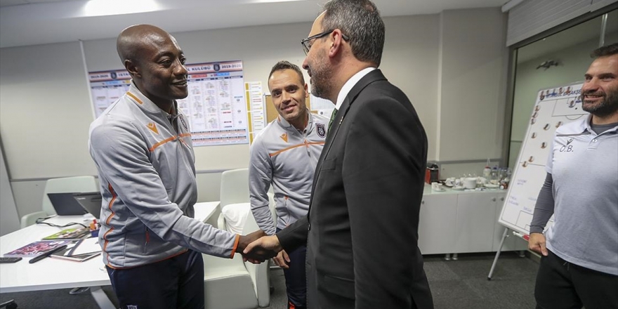 Bakan Kasapoğlu'ndan Medipol Başakşehir'e Ziyaret