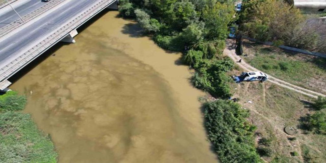Sakarya'da Genç Adam Nehre Atladı, Cansız Bedeni Bulundu