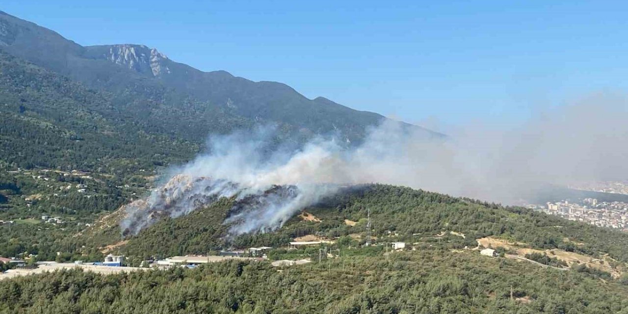 Uludağ Eteklerinde 3 Ayrı Noktada Orman Yangını