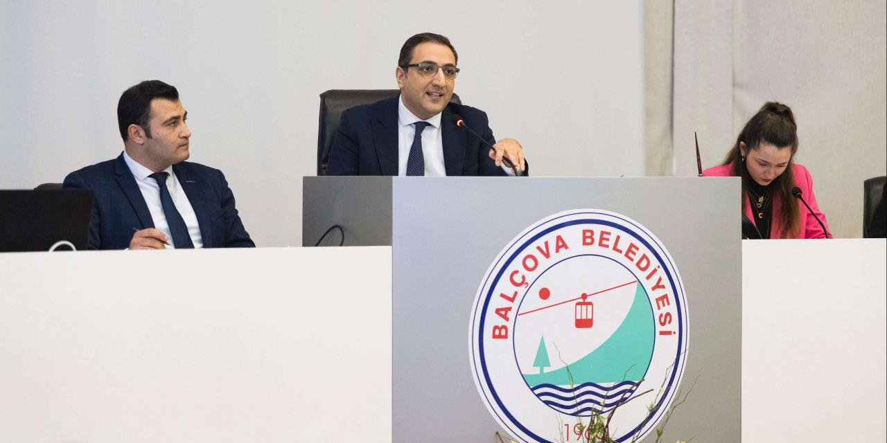 Balçova Belediye Başkanı Onur Yiğit Görevine İade Edildi