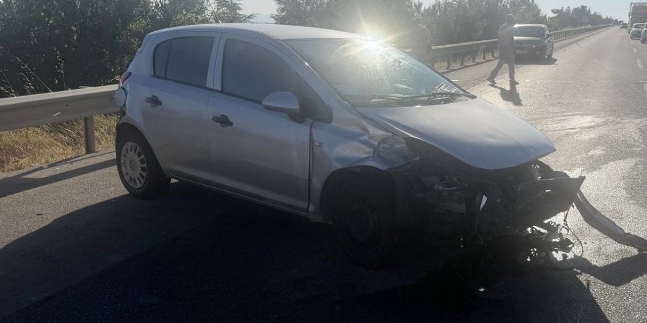 Eskişehir'de Trafik Kazası: 3 Yaralı