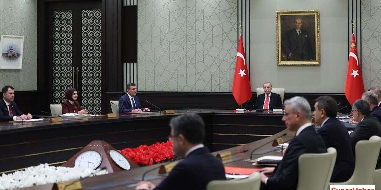 Cumhurbaşkanlığı Kabinesi 3. Kez Ahlat'ta Toplanıyor! Cumhurbaşkanı Erdoğan Ve Bahçeli Selçuklu Meydan Mezarlığı'nda Buluşacak