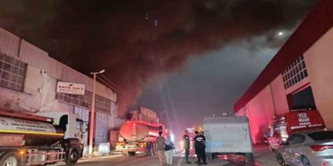 Adana'da Fabrika Yangını