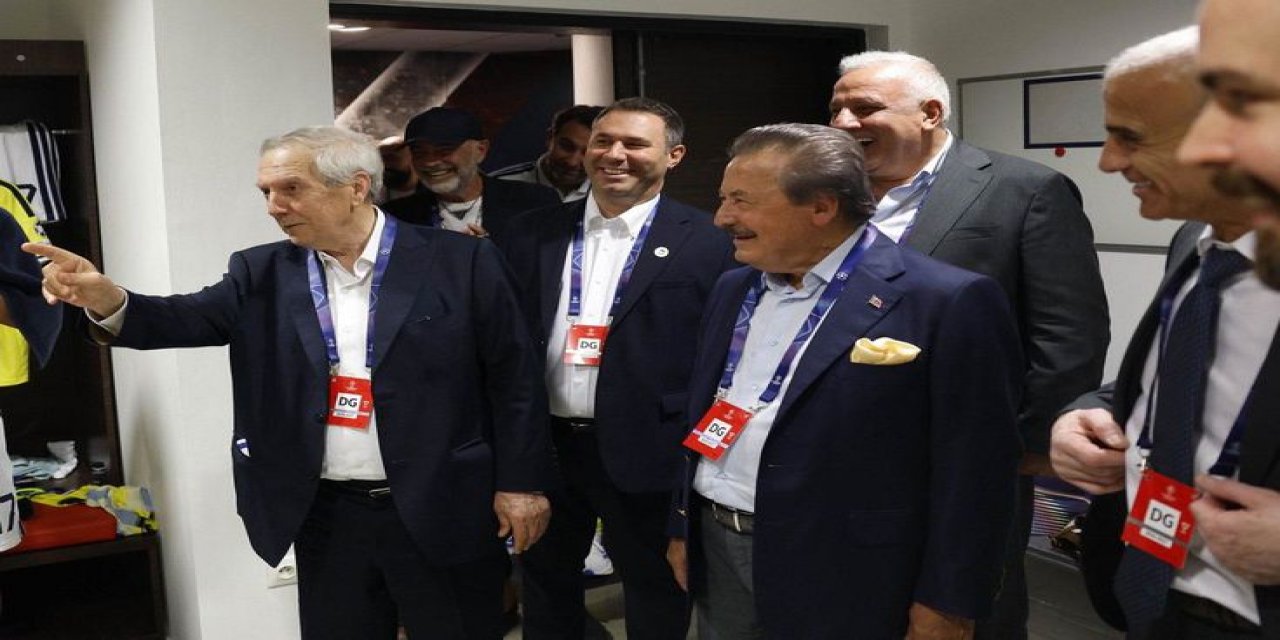 Fenerbahçe Şampiyonlar Ligi'nde! Aziz başkan Dayanamayıp Soyunma Odasına İndi, Müjdeyi Verdi