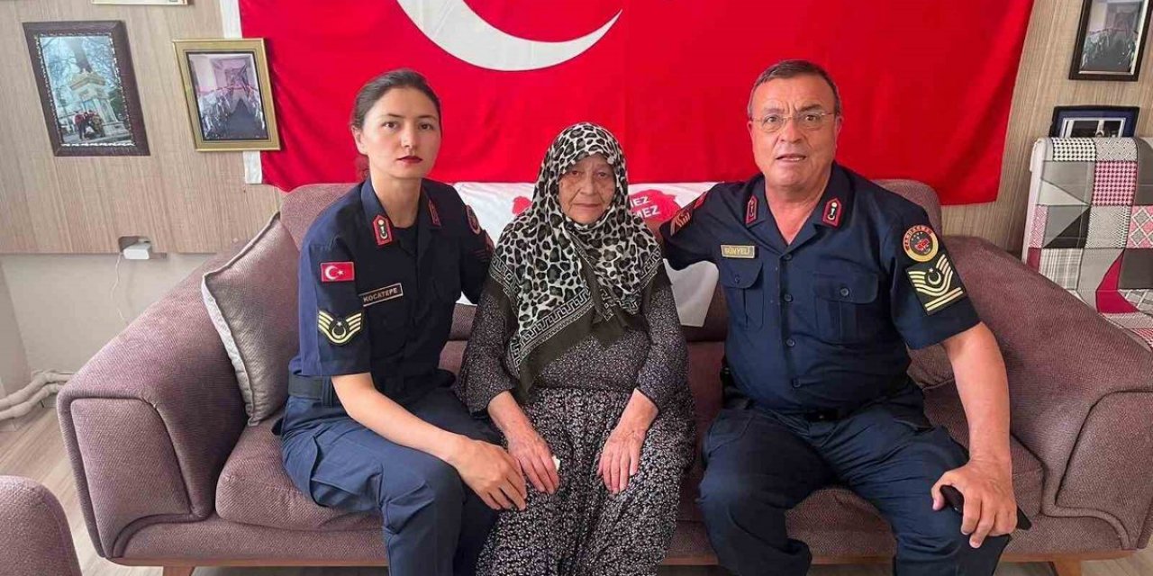 Jandarmadan Şehit Annelerine Ziyaret