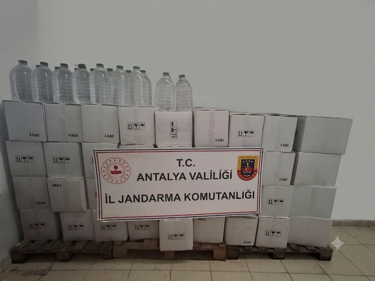 Antalya'da Sahte İçki Operasyonu
