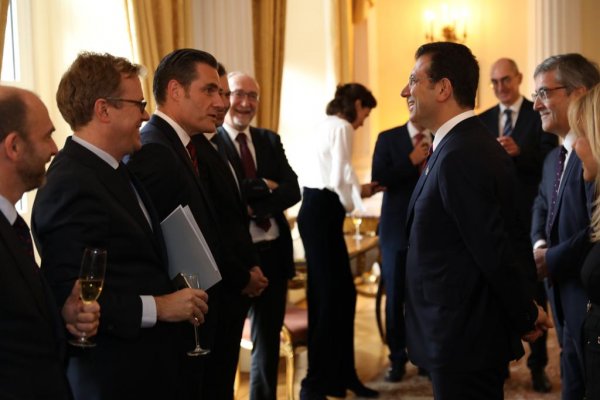 İmamoğlu 10 ülkenin ticaret odası başkanlarıyla buluştu