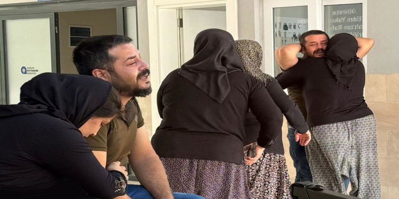 Servis Minibüsü Altında Kalan 1,5 Yaşındaki Bebek Hayatını Kaybetti
