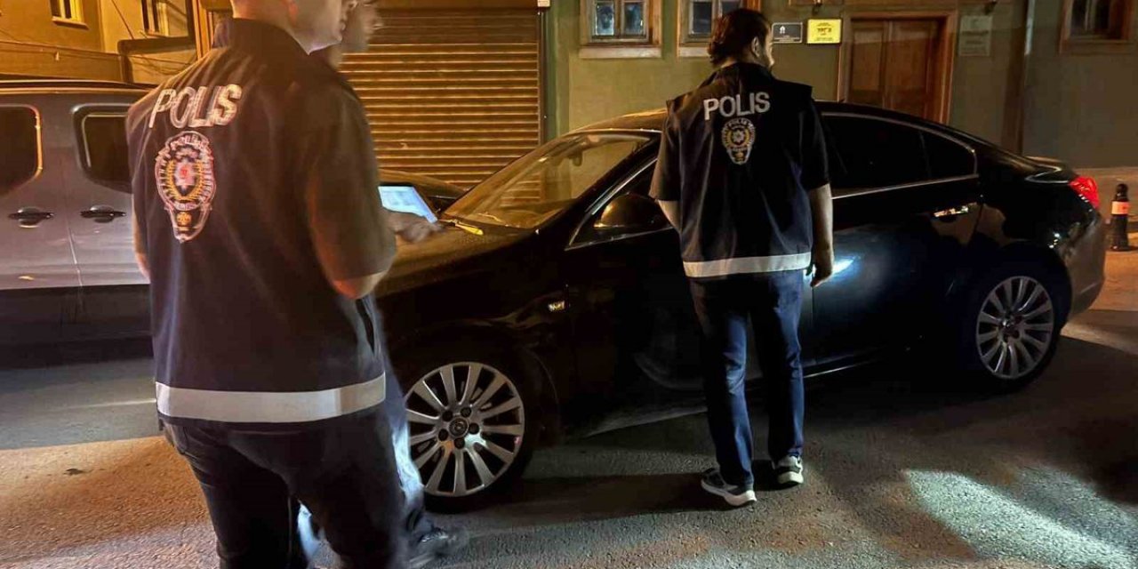 Bursa'da Huzur Uygulaması: 3 Tutuklama, Uyuşturucu Ele Geçirildi