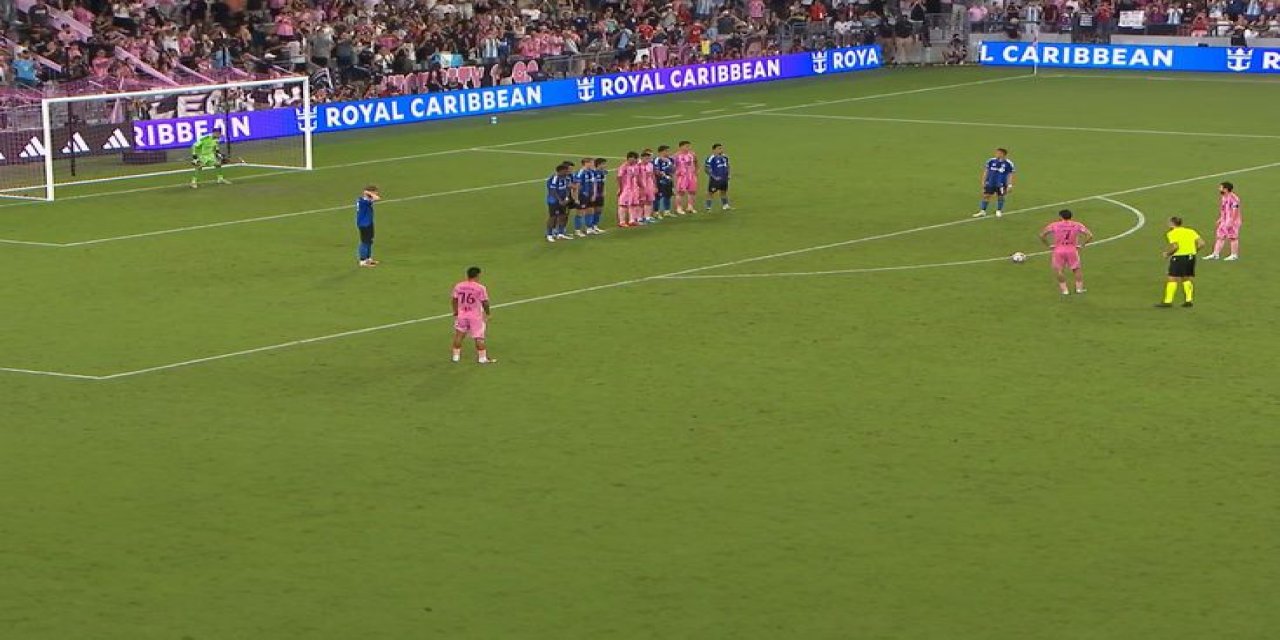 Messi'den 4 Gollü Şov