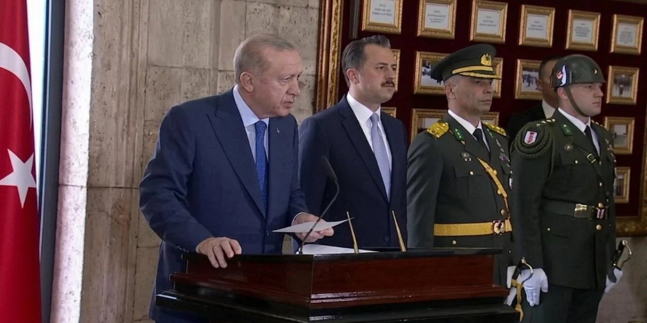 Cumhurbaşkanı Erdoğan Ve Devlet Erkanı Anıtkabir'de! Atatürk'ün Huzurunda Netanyahu'ya Mesaj