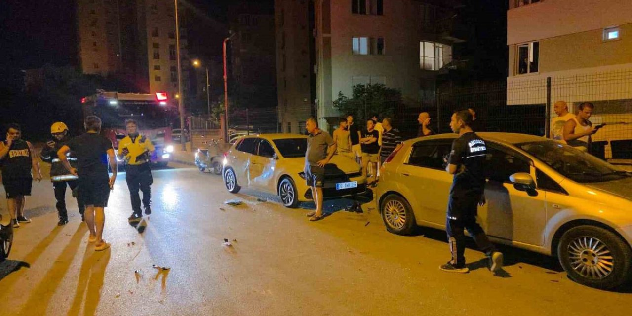 Muratpaşa'da Kaza: Otomobil Takla Attı