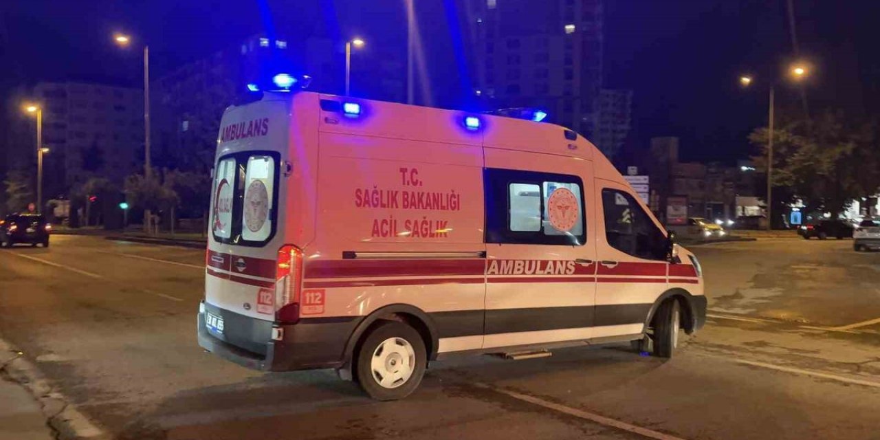 Kocasinan'da Kavga: Yaralı Tramvaya Bindi