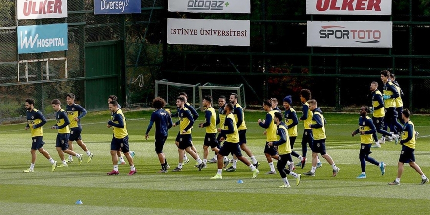 Fenerbahçe, Göztepe'yle Yarın Deplasmanda Karşılaşacak