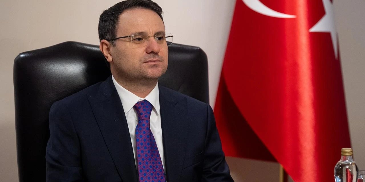 Bakan Gürlek, Alo Adalet 135 Hattını Duyurdu! İşte Uygulamanın Avantajları