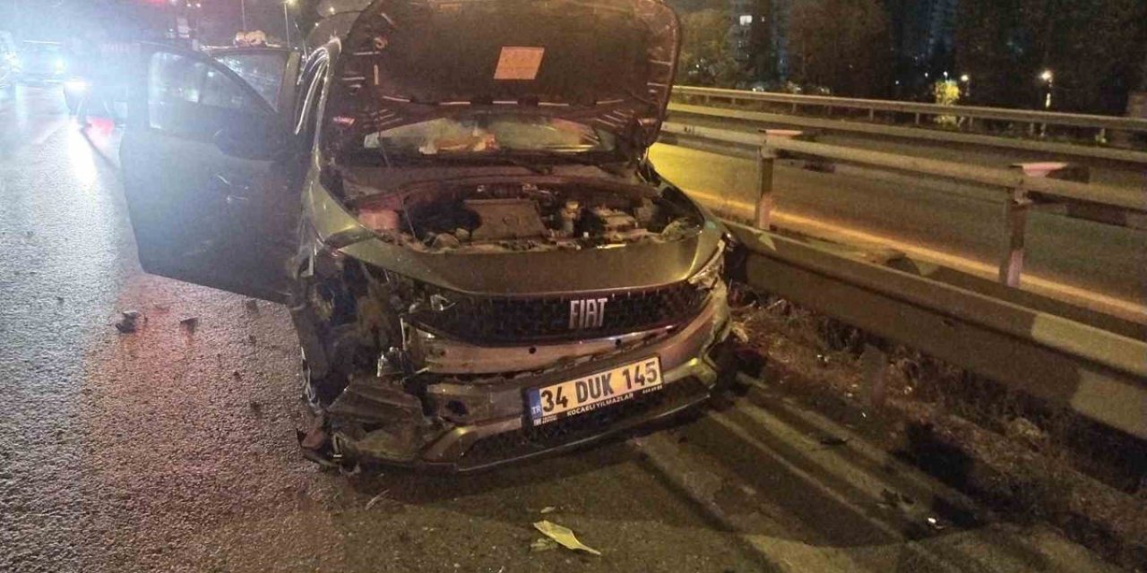 Ümraniye Şile Otoyolu'nda 4 Araç Zincirleme Kaza Yaptı, 3 Kişi Yaralandı Ve Sürücü Kaçtı
