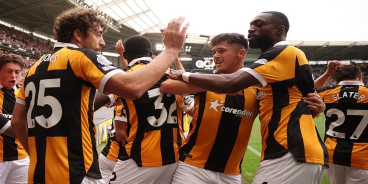 Hull City Son Gün 5 İmzayı Peş Peşe Açıkladı: Transferlerin Sayısı 18'i Buldu!