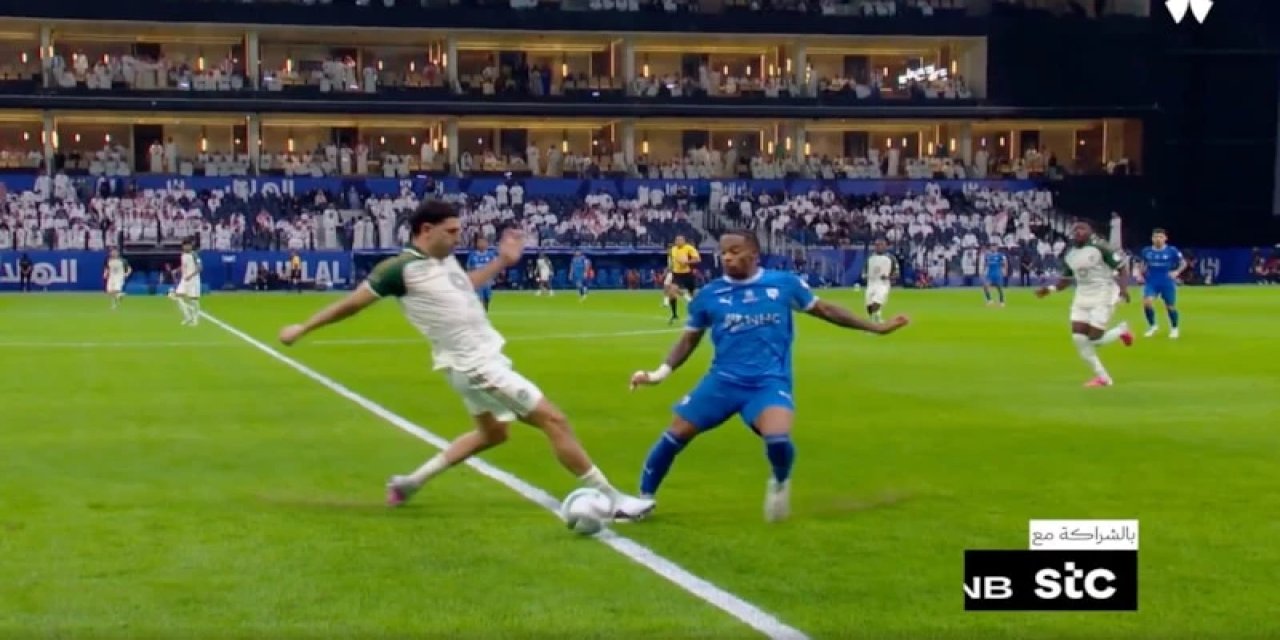 Merih Demiral 3 Dakika İçinde Oyundan Atıldı