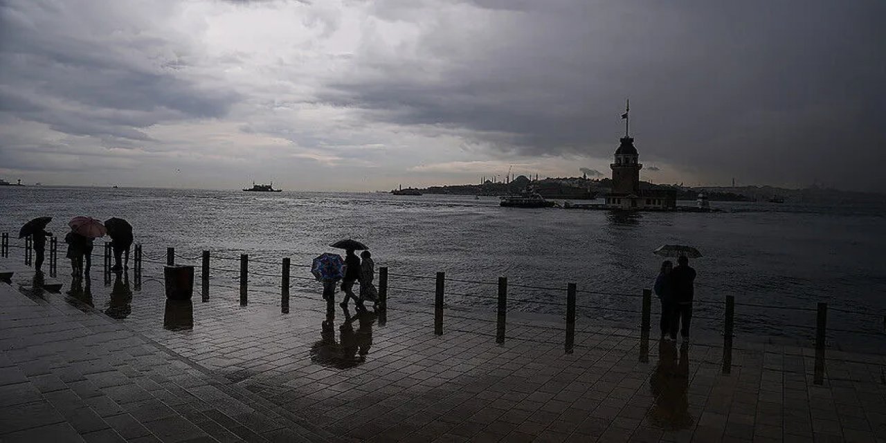 AKOM'dan İstanbul'da Cuma Günü İçin Sağanak Uyarısı
