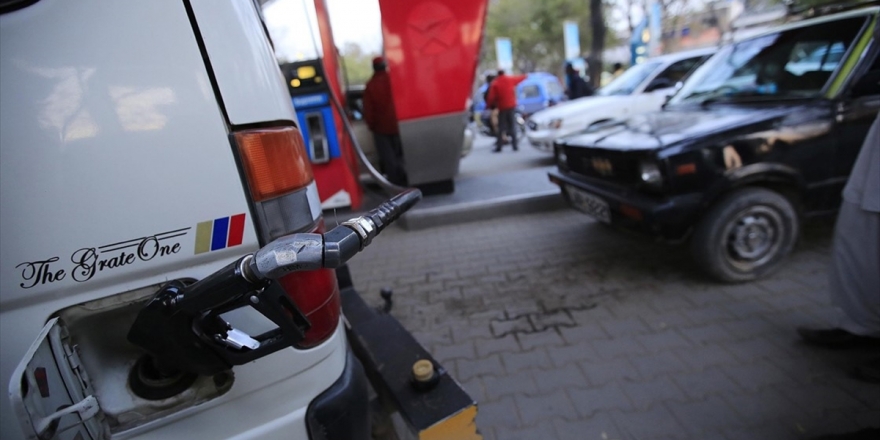 Lübnan'daki Akaryakıt İstasyonları Grevi Askıya Alındı