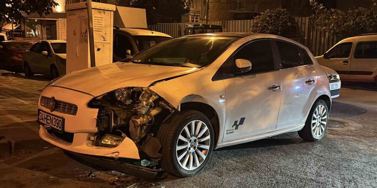 Bayrampaşa'da Polisin 'Dur' İhtarına Uymayan Sürücü Araçlara Çarptı, 1 Kaçtı