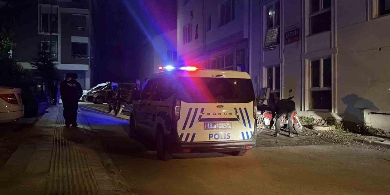 Çorum'da Husumetli Grupların Bıçaklı Kavgasında 1 Kişi Yaralandı, 2 Gözaltı