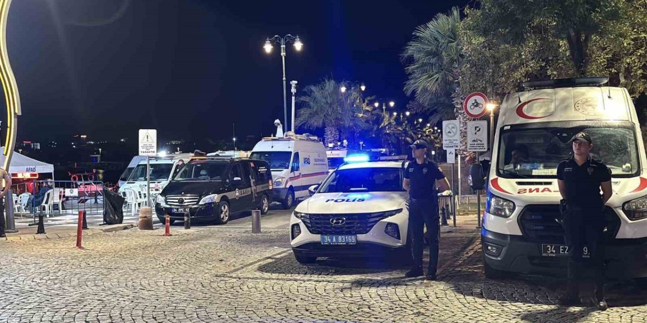 Silivri Açıklarında Batan Gemideki 10 Kişilik Mürettebatı Arama Çalışmaları Sürüyor